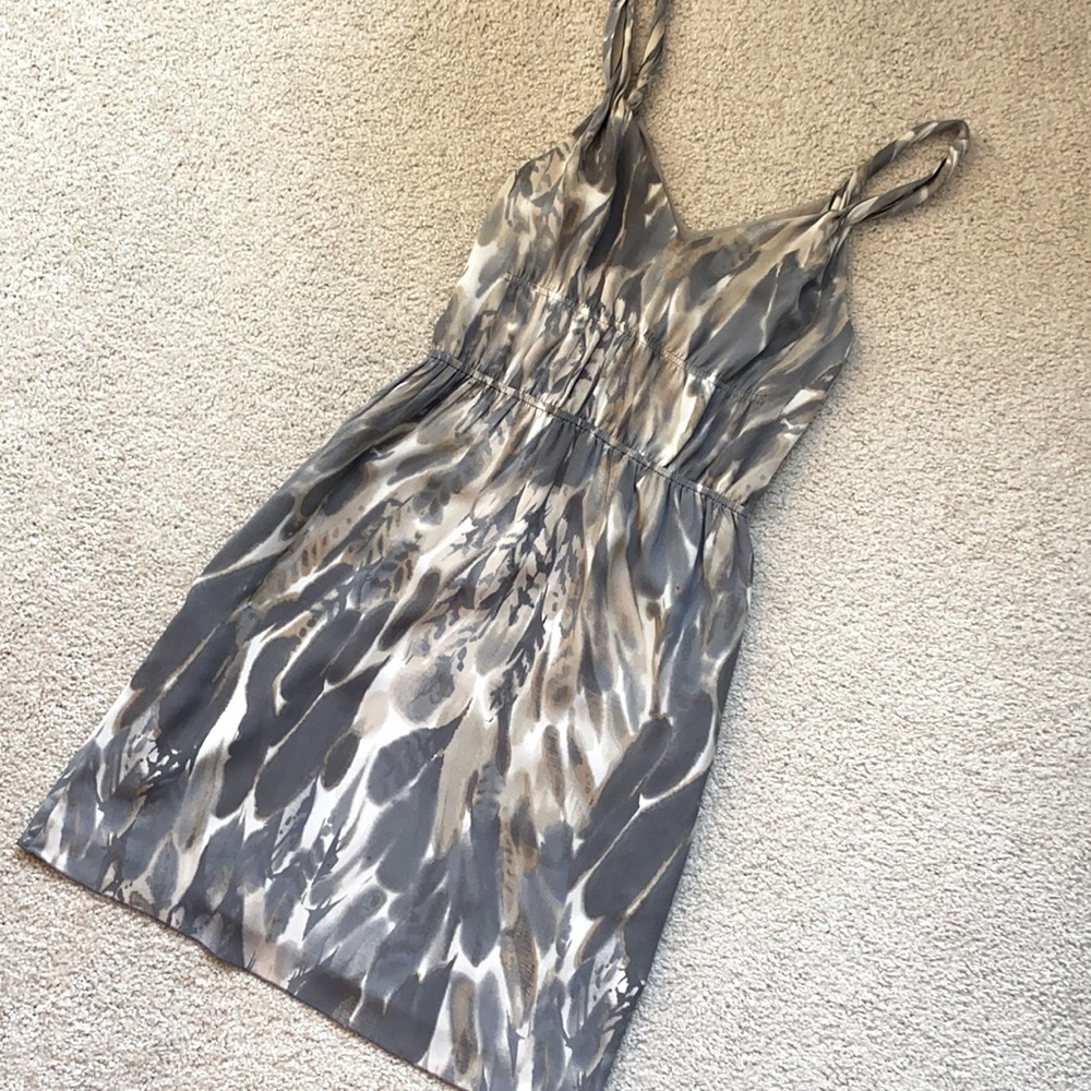 Banana Republic grey & tan silk dress